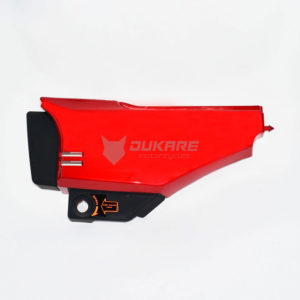 PLASTICO LATERAL IZQUIERDO ROJO