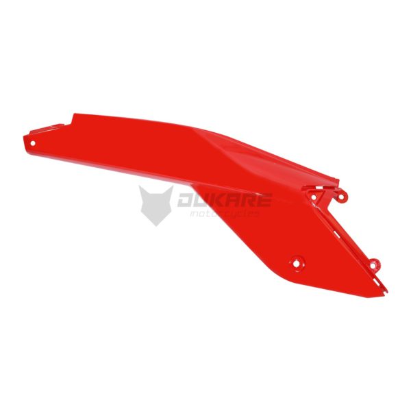 PLASTICO LATERAL POSTERIOR DERECHO ROJO